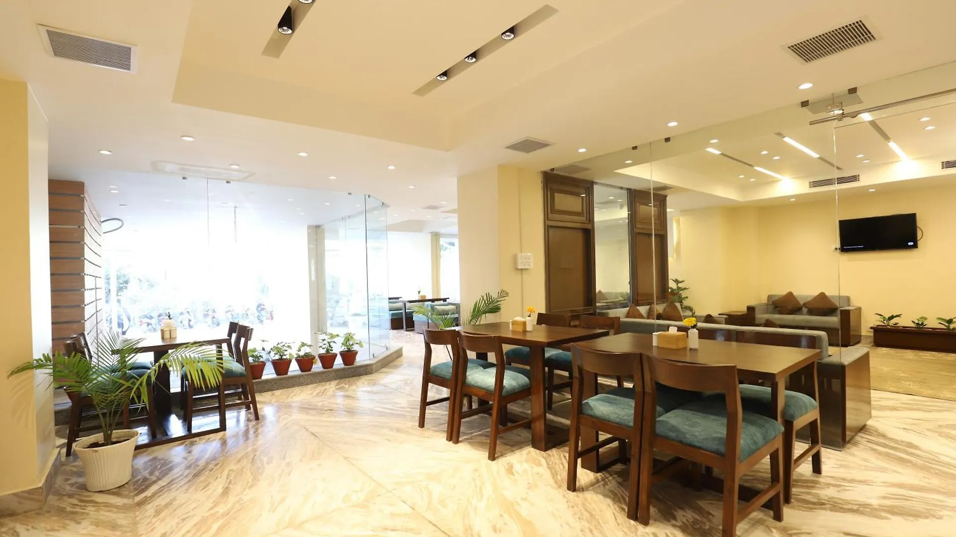 Apex Business Hotel - Airport Kathmandu