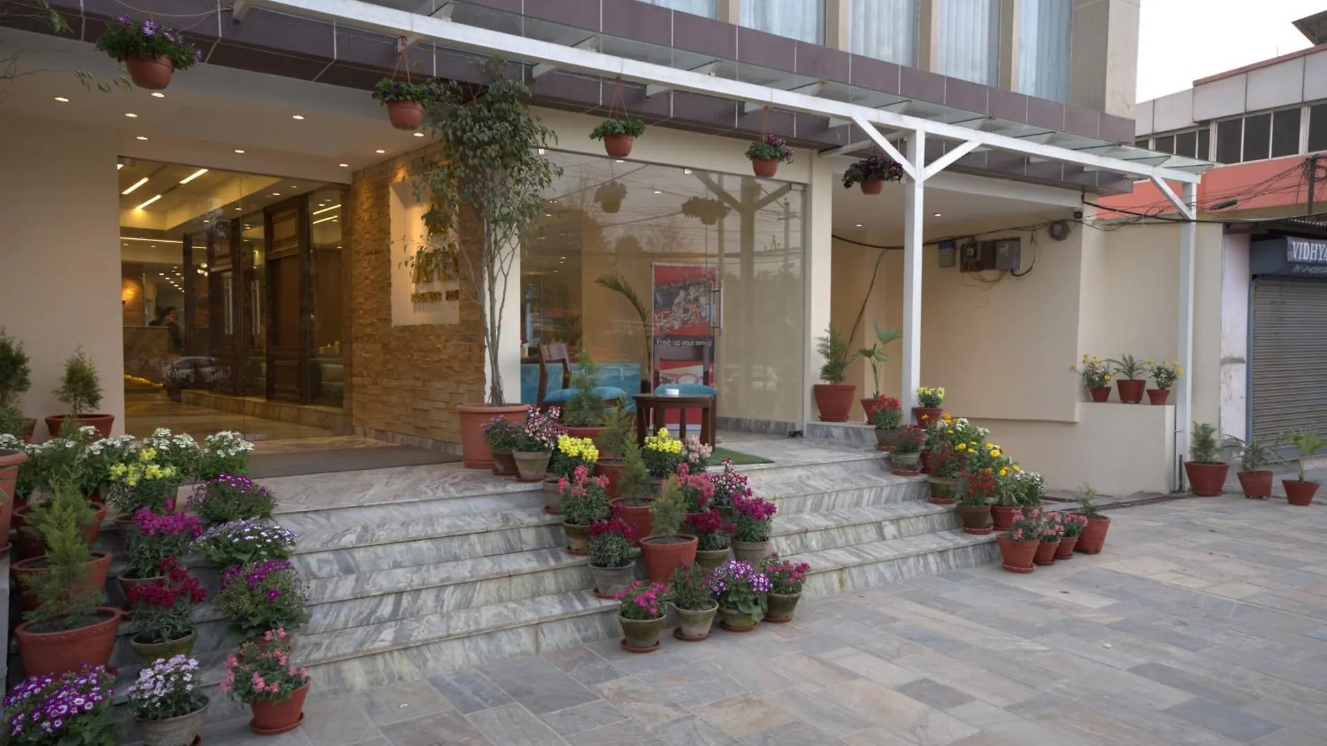 Apex Business Hotel - Airport Kathmandu 4*,  Nepal