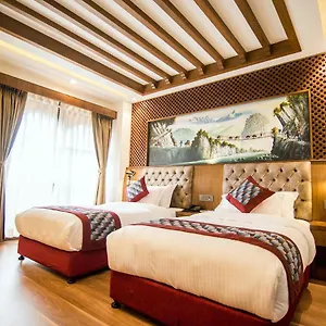 3* Hotel Everest Boutique